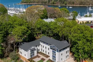 32 Exchange St, East Greenwich, RI 02818 - Photo 2