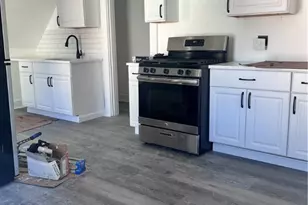 181 Reynolds Ave, Providence, RI 02905 - Photo 14