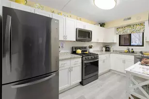 650 E Greenwich Ave, West Warwick, RI 02893 - Photo 10