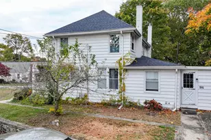 916 Bullocks Point Ave, East Providence, RI 02916 - Photo 4