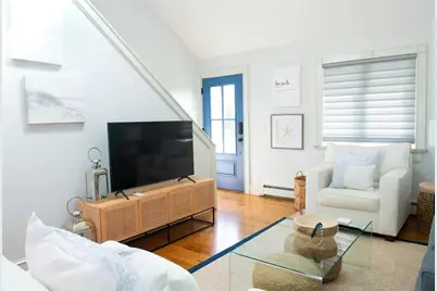 163 Morrison Avenue, Middletown, RI 02842 - Photo 2