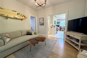 8 Barney St, Newport, RI 02840 - Photo 2