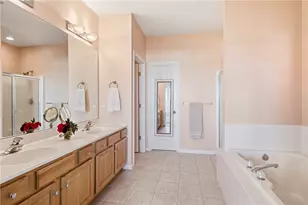 222 Rolling Hill Rd, Portsmouth, RI 02871 - Photo 34