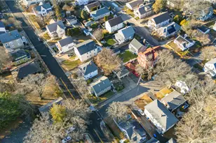 80 Hillside Ave, Providence, RI 02906 - Photo 38