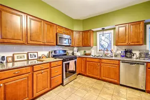 130 Norwood Ave, Cranston, RI 02905 - Photo 10