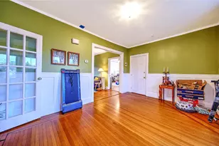 130 Norwood Ave, Cranston, RI 02905 - Photo 8