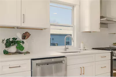 85 Bay View Avenue, Bristol, RI 02809 - Photo 12