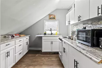 129 Shore Road, East Providence, RI 02903 - Photo 30