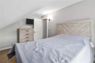 129 Shore Rd, East Providence, RI 02903 - Photo 36