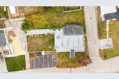 129 Shore Road, East Providence, RI 02903 - Photo 2