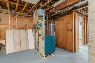 21 Webb St, Providence, RI 02908 - Photo 38