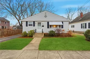 21 Webb St, Providence, RI 02908 - Photo 1