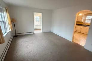 97 Floral Ave, North Kingstown, RI 02852 - Photo 4