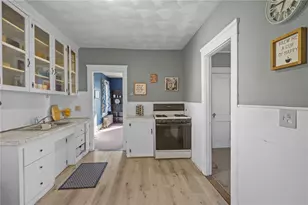 107 Wayne St, Warwick, RI 02889 - Photo 22