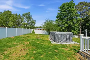 50 Pera St, Warwick, RI 02886 - Photo 28