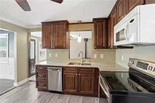 50 Pera St, Warwick, RI 02886 - Photo 4