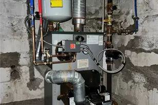 140 Lake View Rd, Cranston, RI 02920 - Photo 36