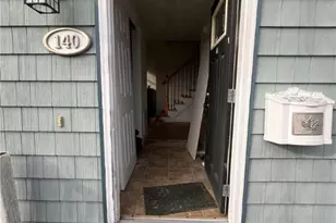 140 Lake View Rd, Cranston, RI 02920 - Photo 10