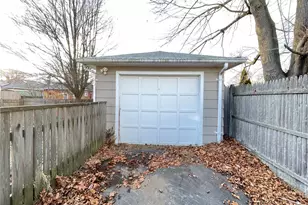 25 Elinora St, East Providence, RI 02915 - Photo 34