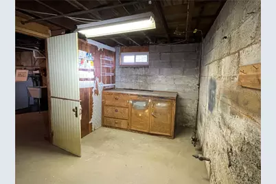 25 Elinora Street, East Providence, RI 02915 - Photo 32