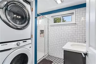 4 James St, Middletown, RI 02842 - Photo 14