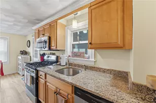 20 Bridgham St, East Providence, RI 02916 - Photo 28