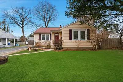 20 Bridgham Street, East Providence, RI 02916 - Photo 4