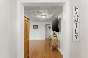 20 Bridgham St, East Providence, RI 02916 - Photo 14