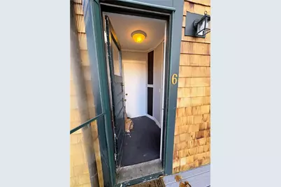 438 Wolcott Avenue #6, Middletown, RI 02842 - Photo 4