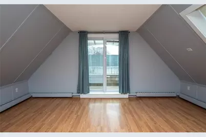 438 Wolcott Avenue #6, Middletown, RI 02842 - Photo 12