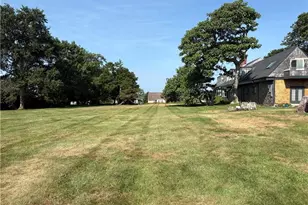 438 Wolcott Ave, Middletown, RI 02842 - Photo 20