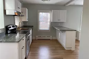 102 3rd Beach Rd, Middletown, RI 02842 - Photo 8