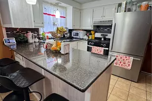 4 Dunbar St, Providence, RI 02909 - Photo 12