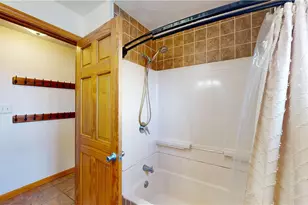 84 Boyce Ave, Pawtucket, RI 02861 - Photo 32