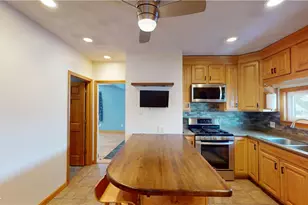 84 Boyce Ave, Pawtucket, RI 02861 - Photo 6