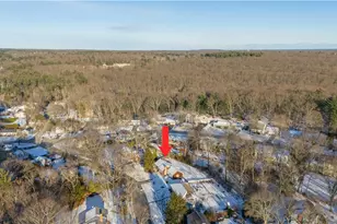 27 Bishop Dr, Cumberland, RI 02864 - Photo 8