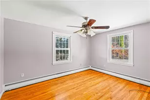 27 Bishop Dr, Cumberland, RI 02864 - Photo 10