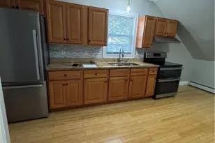 95 Mulberry St, Pawtucket, RI 02860 - Photo 4