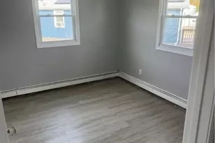 69 Silver Lake Ave, Providence, RI 02909 - Photo 10