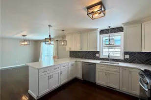 281 Abbott Run Valley Rd, Cumberland, RI 02864 - Photo 4