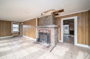 2321 Post Rd, South Kingstown, RI 02879 - Photo 10