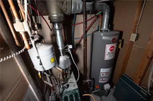 138 Glenbridge Ave, Providence, RI 02909 - Photo 24