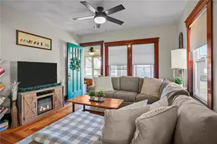 444 Niantic Ave, Providence, RI 02910 - Photo 4