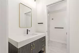 12 Daggett Ct, Providence, RI 02906 - Photo 28