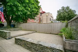 43 Farewell St, Newport, RI 02840 - Photo 16