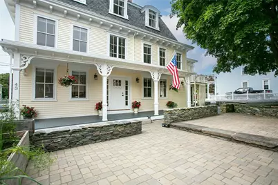 43 Farewell Street Durgin #1, Newport, RI 02840 - Photo 1