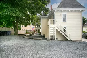 43 Farewell St, Newport, RI 02840 - Photo 18