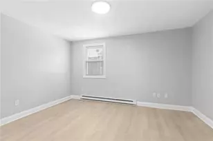 30 Victoria St, Providence, RI 02909 - Photo 6