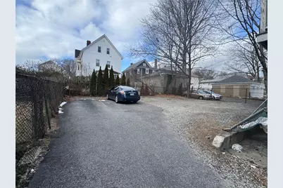 32 Tyndall Avenue, Providence, RI 02908 - Photo 6