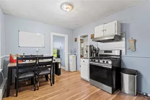 74 Pontiac St, Warwick, RI 02886 - Photo 2